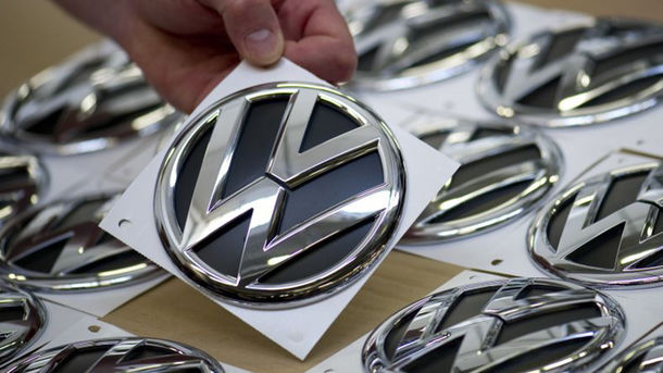 "Дизельгейт" бьет по Volkswagen: автоконцерну придется заплатить еще миллиард долларов