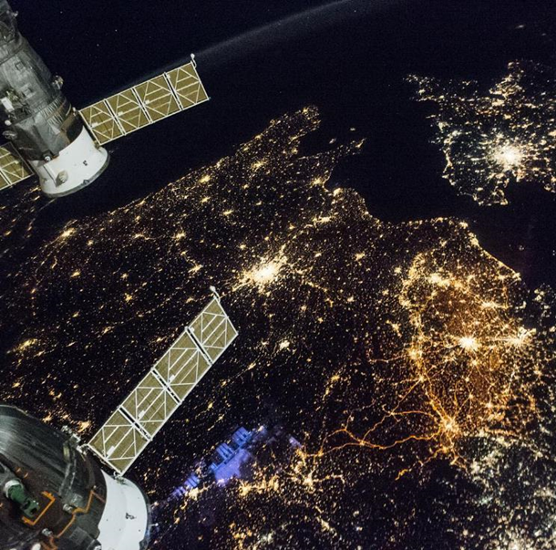 NASA показало огни ночной Европы с МКС