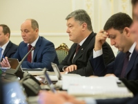 Порошенко заявил, что к кибератакам на госорганы Украины причастна Россия