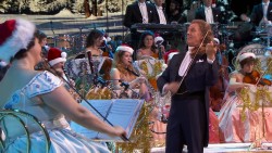 Andre Rieu. Christmas In London (2016) BDRip 720p